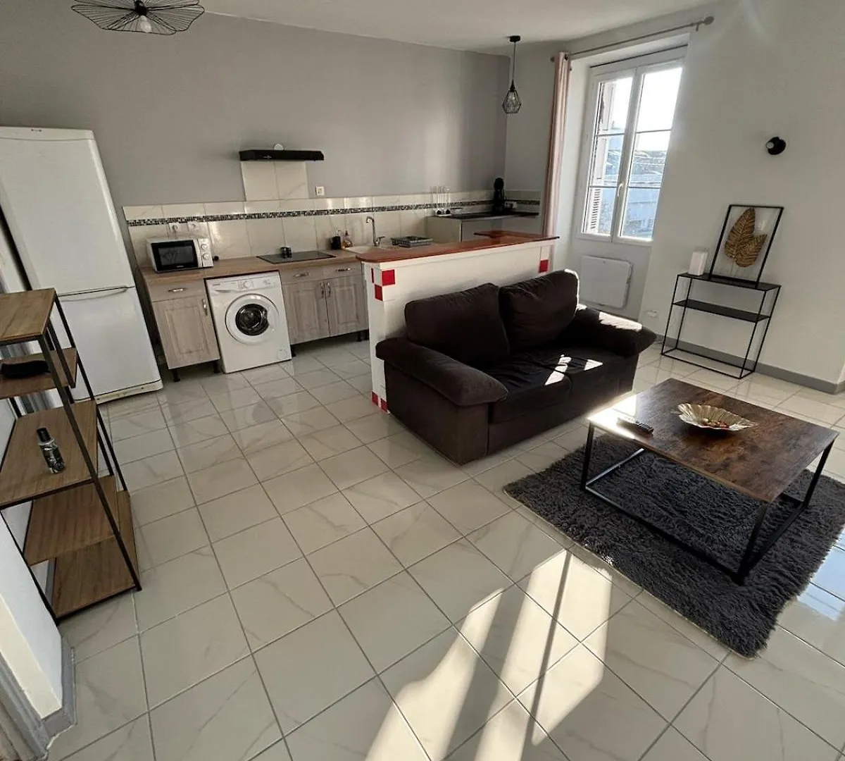 Appartement Proche De La Gare Et Du Centre Ville Valence  Apartment