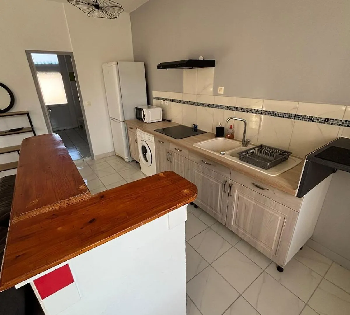 ואלנס Appartement Proche De La Gare Et Du Centre Ville דירה
